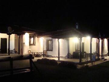 Фото номера Вилла с 1 спальней Виллы Madara OMAYA Guest House г. Мадара 13